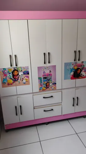 Guarda-roupa infantil