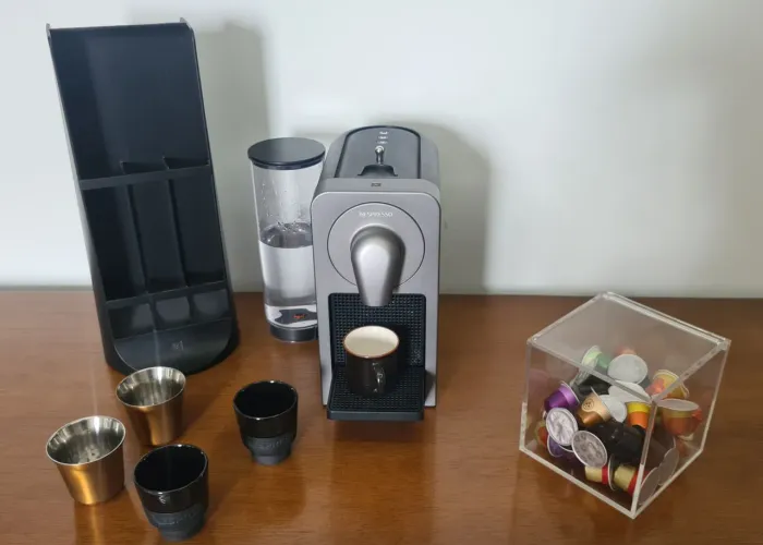 Cafeteira e acessórios Nespresso