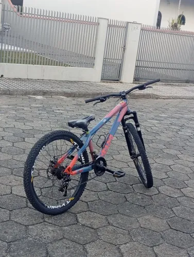 Bike vikingx 35 usada e montada 