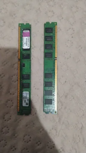 Pente de memória ram 4 GB as duas juntas