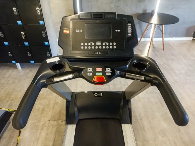 ESTEIRA T9 MARCA ONE- USADA EXCELENTE ESTADO