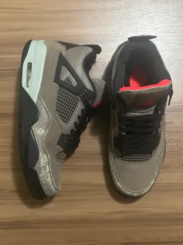 Air Jordan 4 taupe haze (42 BR)
