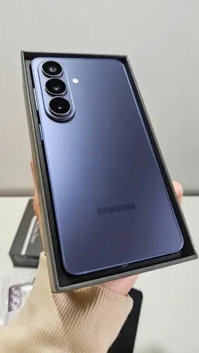 Samsung Galaxy S26 512GB Violeta - Impecável