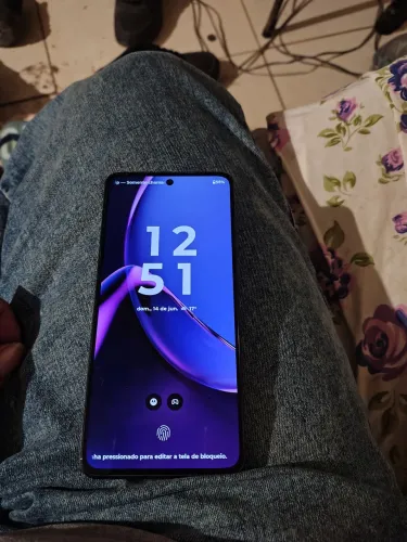 Moto g 84 5g 256 memória tudo ok aparelho e carregador 