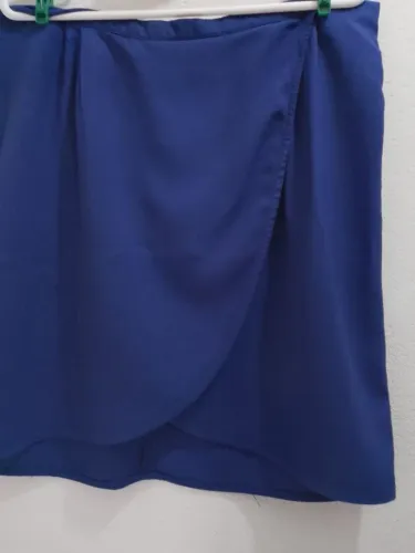 Saia azul Royal Marisa TAM 42