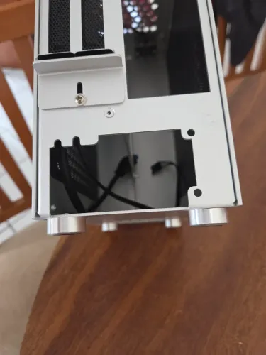 Gabinete para mini PC