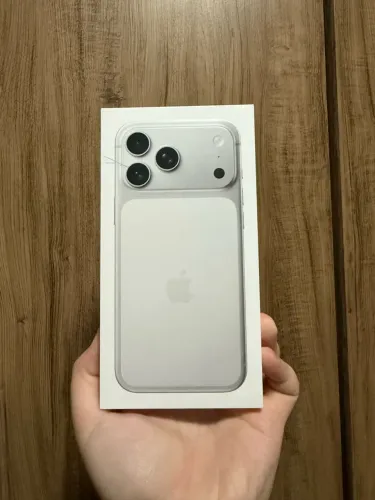 iPhone 17 Pro Max 256GB silver lacrado 
