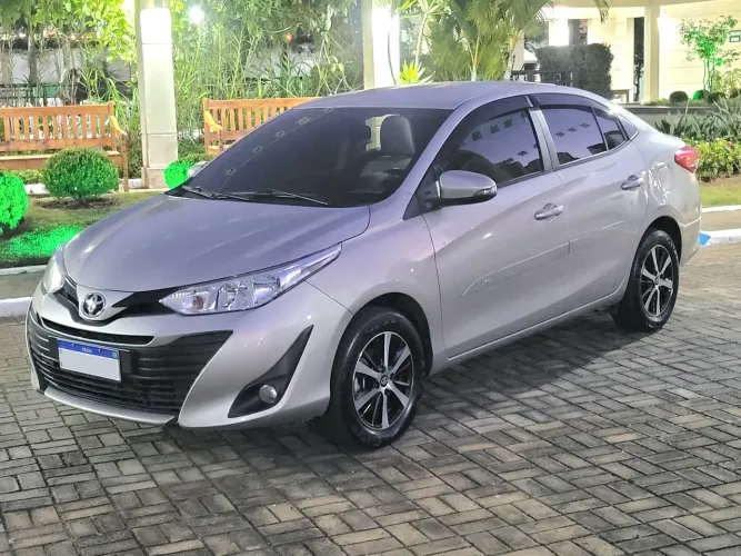 Toyota Yaris XL Sedan 1.5 Flex 16V 4P Aut. 2019