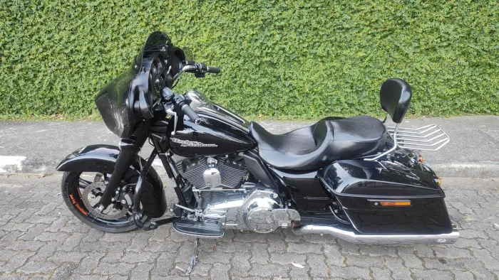 Harley STREET GLIDE