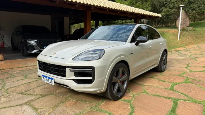 Porsche Cayenne Turbo 4.0 V8 599cv (híbrido) 2024