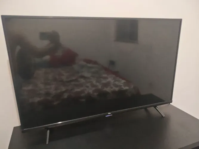 TV 4K 43 POLEGADAS TCL EM PERFEITO ESTADO