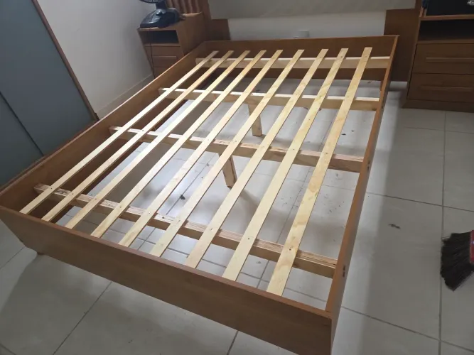 Cama de Casal Praticamente Nova (1 Mês de Uso)