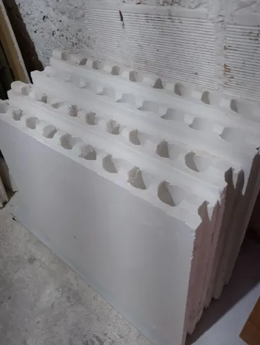4 placas de Gesso por 35 reais as 4 placas