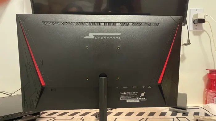 Monitor SuperFrame Vision 23,8? 180Hz ? NOVO