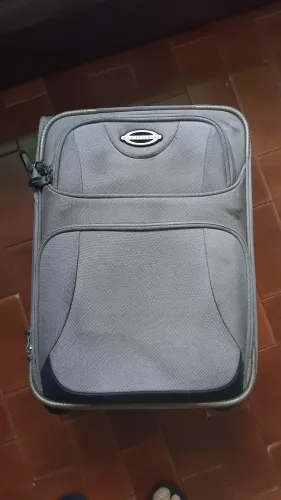 Kit Mala de Viagem + Necessaire Combinando (Air Deluxe) - Bom estado