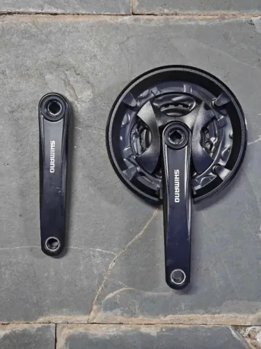 Pedivela de bicicleta - Shimano Altus MT101 40/30/22 170mm com capa