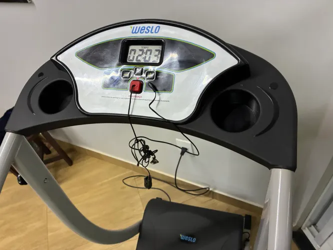 Esteira Ergométrica Eletrônica Dobrável Cardio Ex101 Weslo