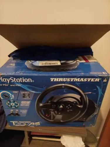 Thrustmaster T300RS + Volante F1 Add-on + Mod de Freio