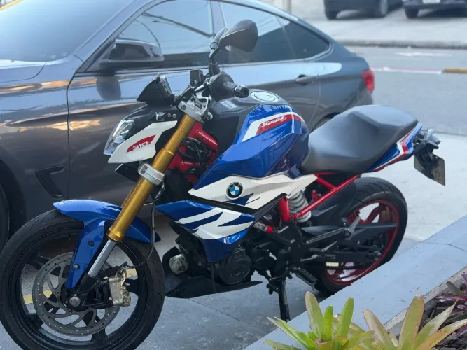 BMW G310 R - 2025