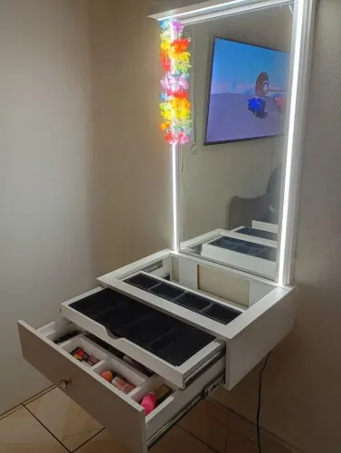Vende-se camerino