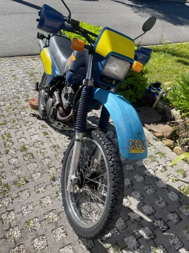VENDO XLX 350 89 2º DONO
