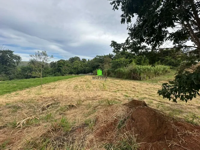 Lote à Venda em Condomínio Fechado - 1.079 m²