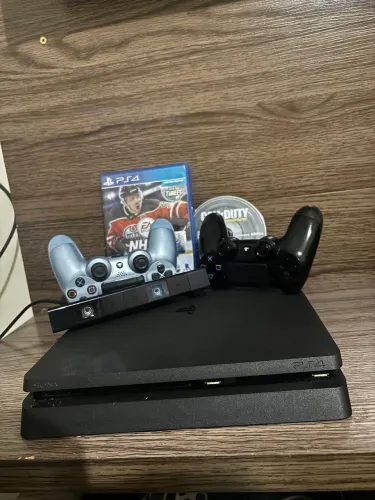 PlayStation 4 slim 1TB + acessórios 
