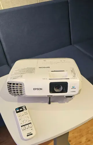 Projetor EPSON Power Lite S27