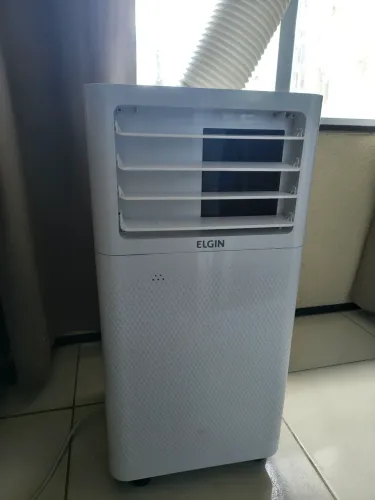 Ar condicionado portátil Elgin 9000 btus