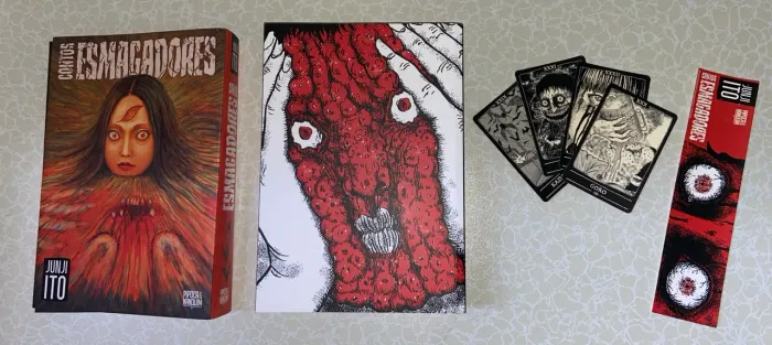 MANGÁ ESMAGADORES: COLEÇÃO JUNJI ITO/ PIPOCA E NANQUIM