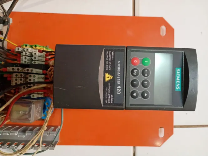 Inversor de frequência micro master 420 Siemens