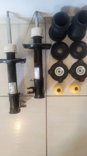 Kit Amortecedor dianteiro. Fiat Siena / Palio - 2014 a 2017 - Sem Bieleta.