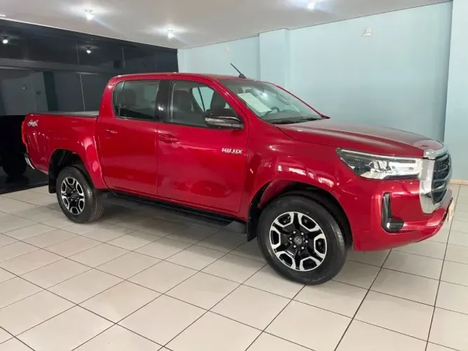 Toyota Hilux CD SRX 4X4 2.8 TDI 16V Diesel Aut. 2024