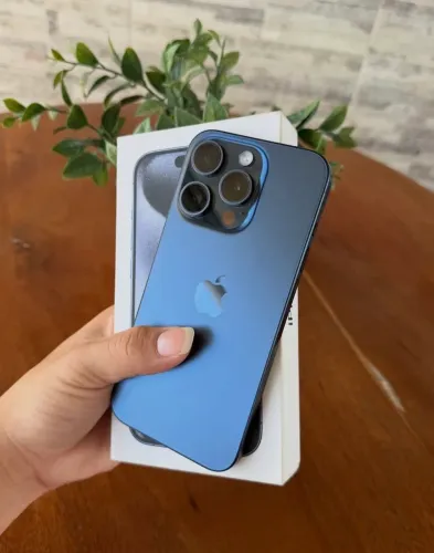 iPhone 15 pro Max 256gb completo