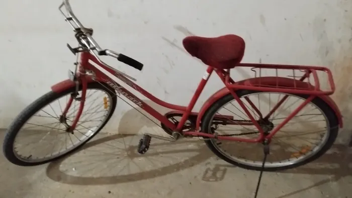 Vendo bicicleta semi-nova