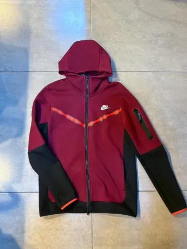 Jaqueta nike tech fleece bordô p