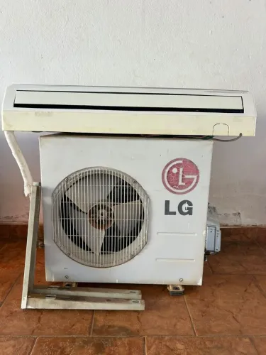 Ar condicionado LG 9.000 BTUs convencional