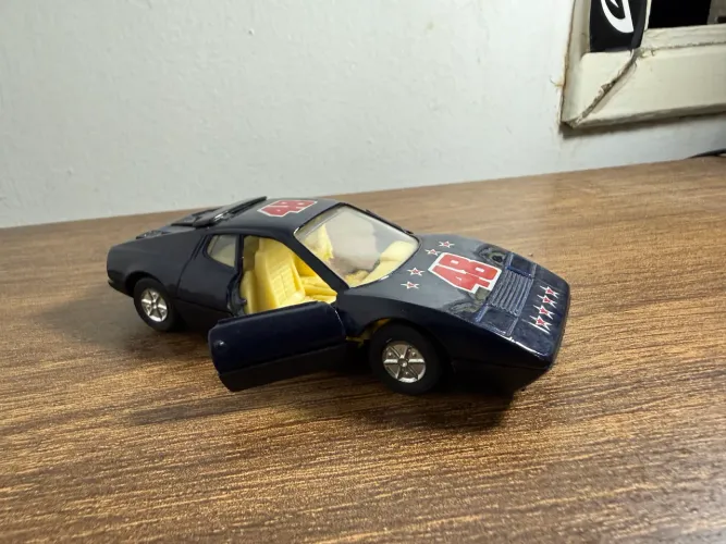 Carrinho de ferro sportivo anos 90