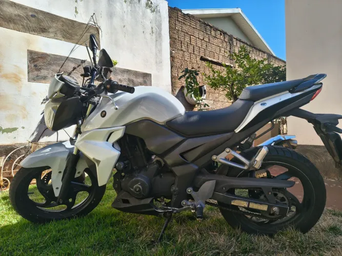 Dafra Next 250 - Conforto, Economia e Estilo!