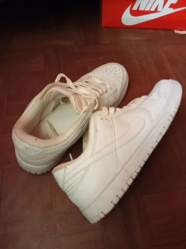 Vendo tênis da Nike!!