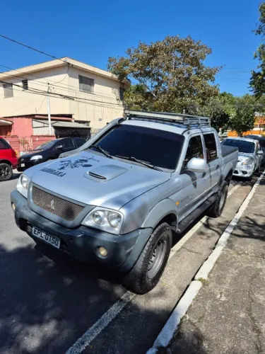 Mitsubishi L200 Outdoor HPE 2.5 4X4 CD T.dies. Mec. 2010