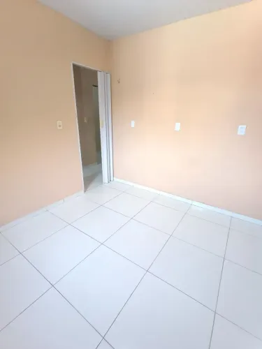 //Prédio no Japiim com 8 apartamentos