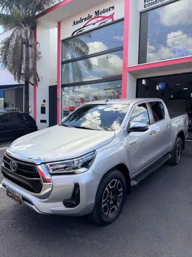 Toyota Hilux CD SRV 4X4 2.8 TDI Diesel Aut. 2022