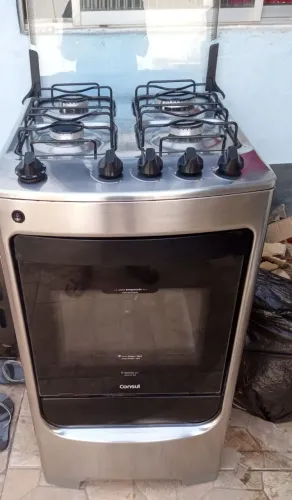 Fogão de inox de 4 bocas.. 
