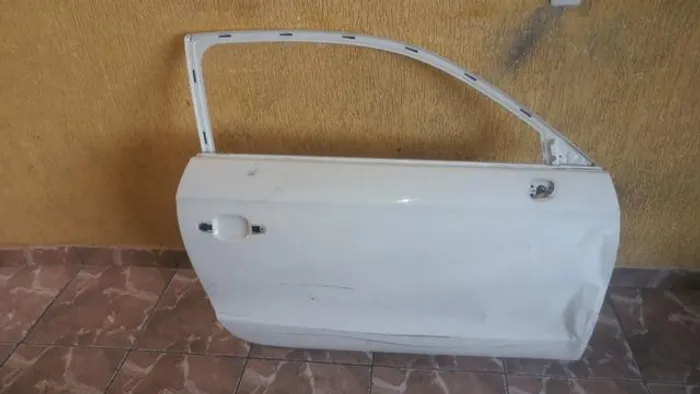 Porta dianteira direita audi A1