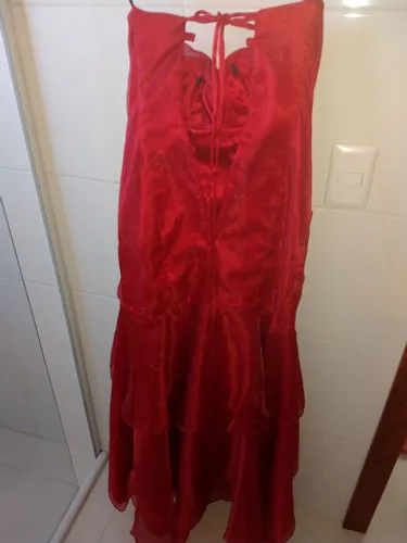 Lindo vestido de festas