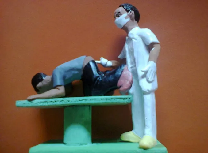 Boneco artesanal , médico , medicina, novo 