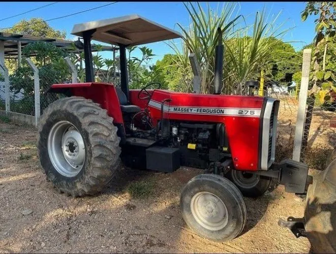 -Massey  fergunson 275