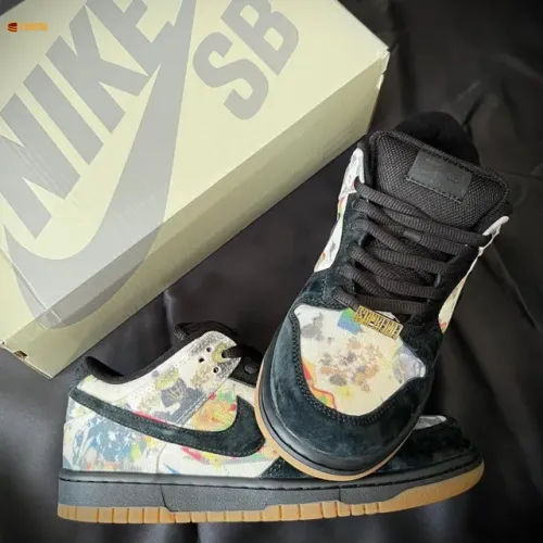 Nike Dunk SB x Supreme "Rammellzee"