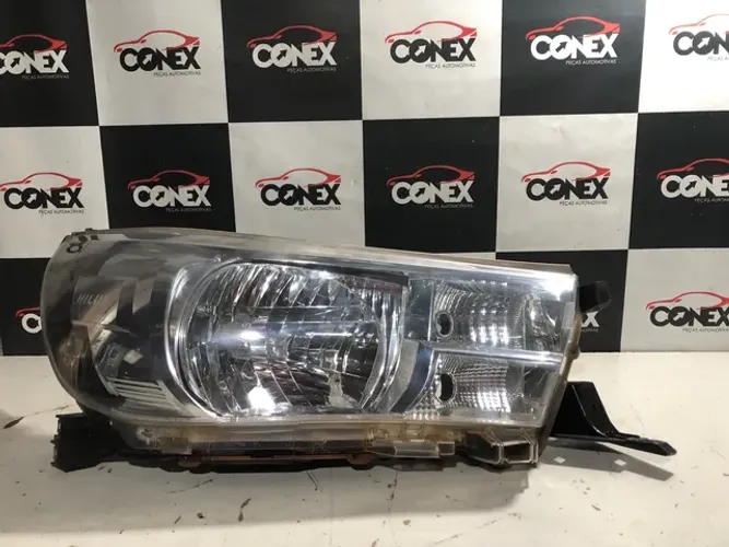 Farol Direito Hilux 2016/2018